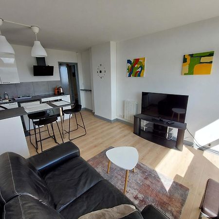 Le Voltaire - T2 Neuf Face Pyrenees Apartment Тарб Екстериор снимка