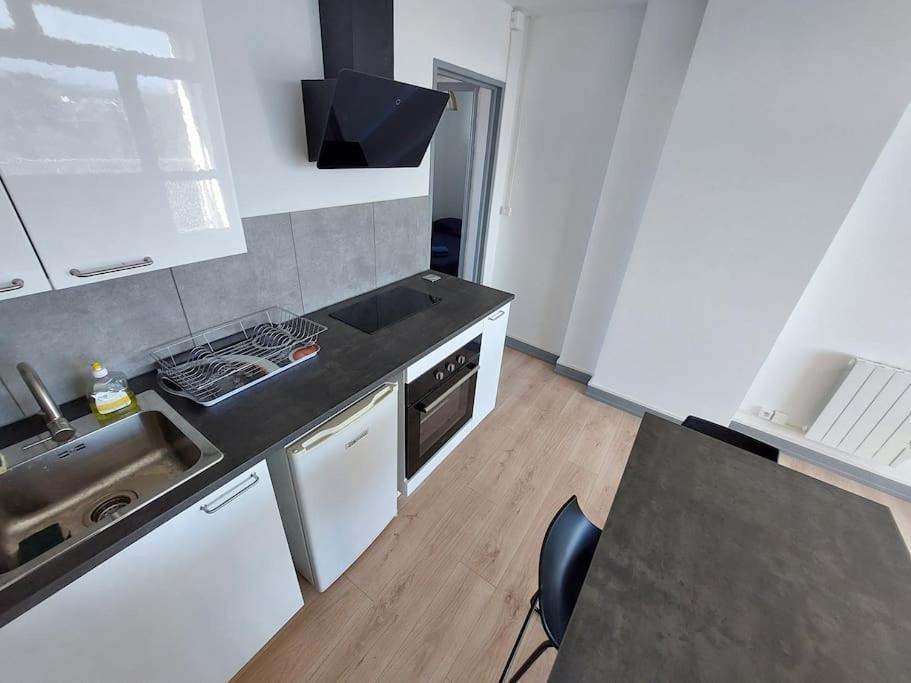 Le Voltaire - T2 Neuf Face Pyrenees Apartment Тарб Екстериор снимка